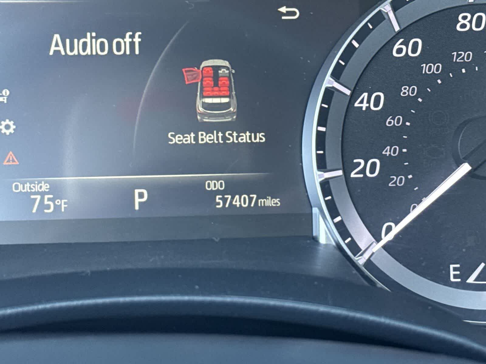 Thumbnail: 2023 Toyota Highlander - 32