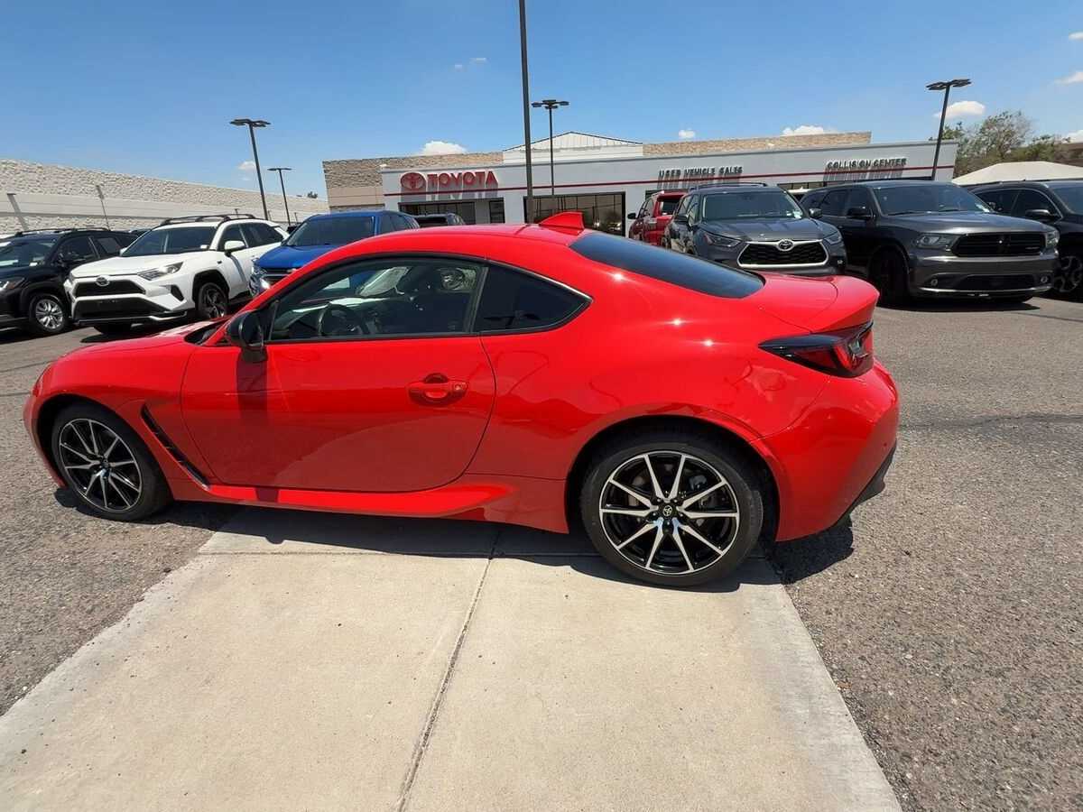 Thumbnail: 2023 Toyota GR86 - 5