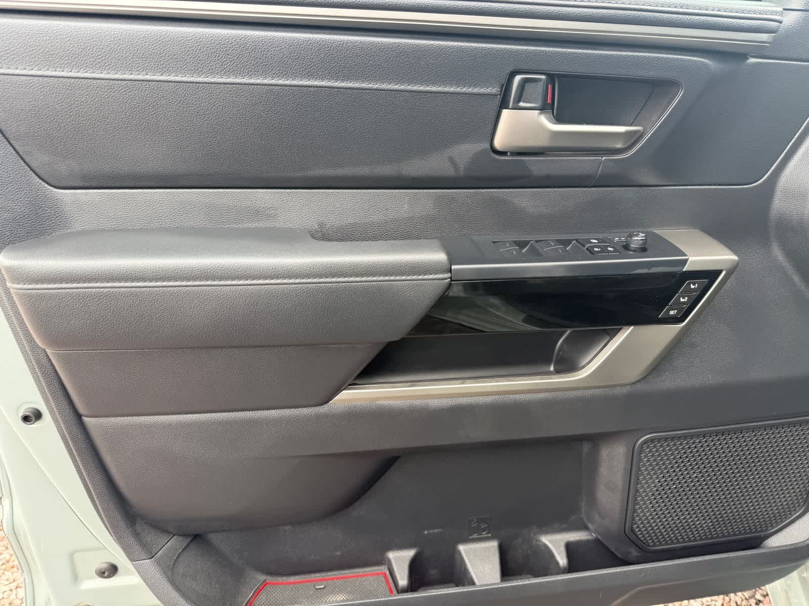 Thumbnail: 2025 Toyota Tundra - 15