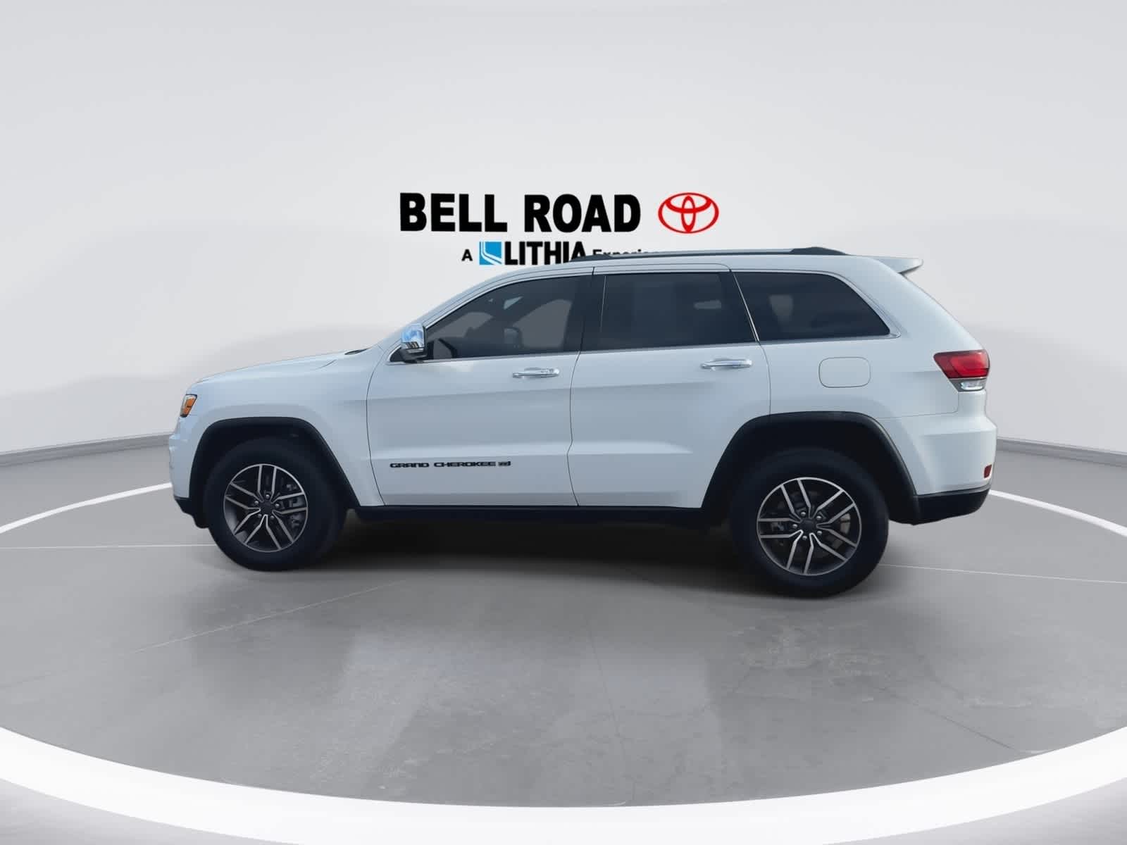 Thumbnail: 2022 Jeep Grand Cherokee - 5
