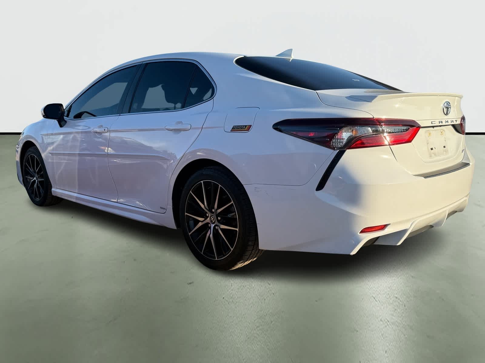 Thumbnail: 2024 Toyota Camry - 3