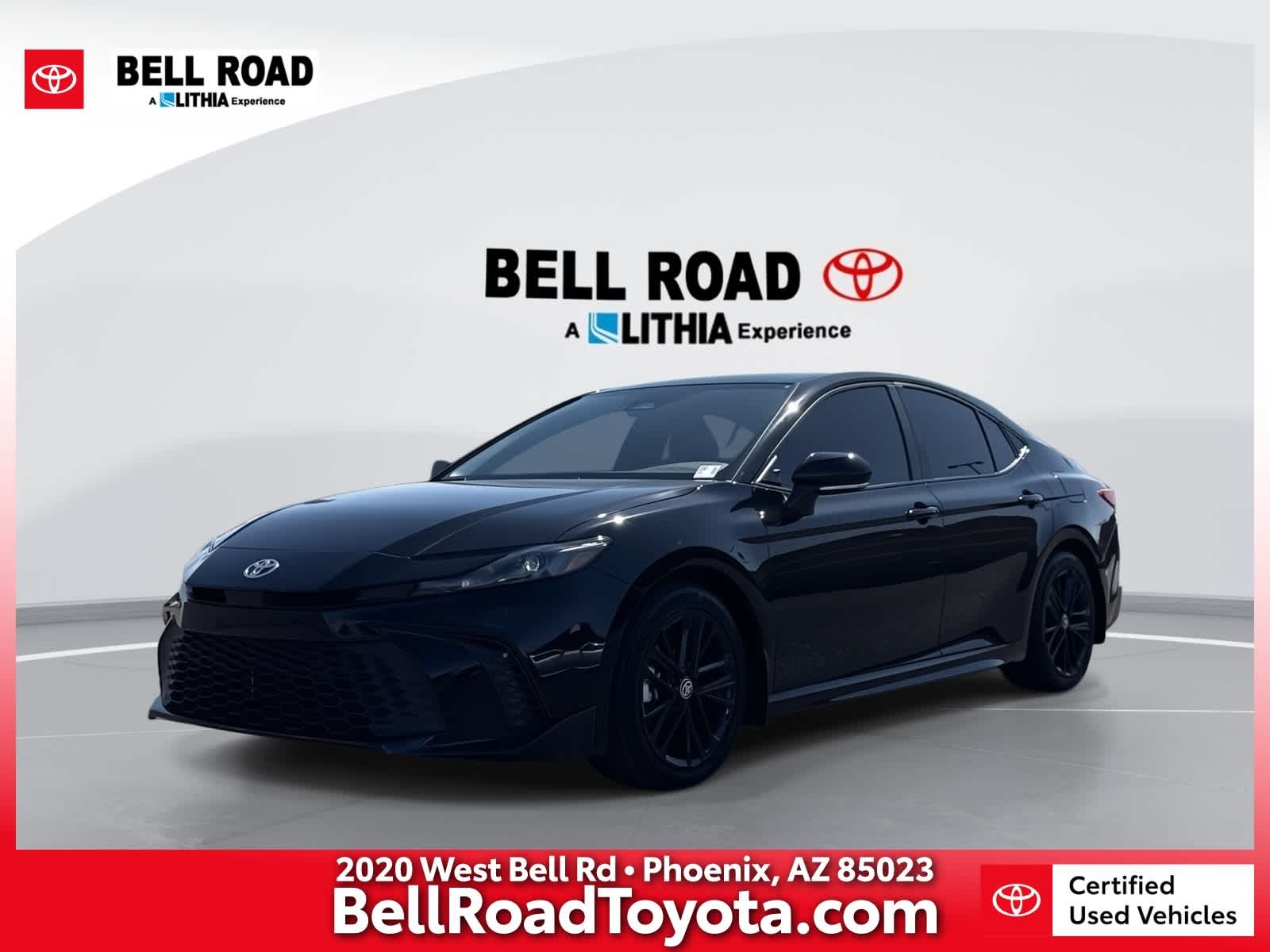 2025 Toyota Camry SE Hero Image