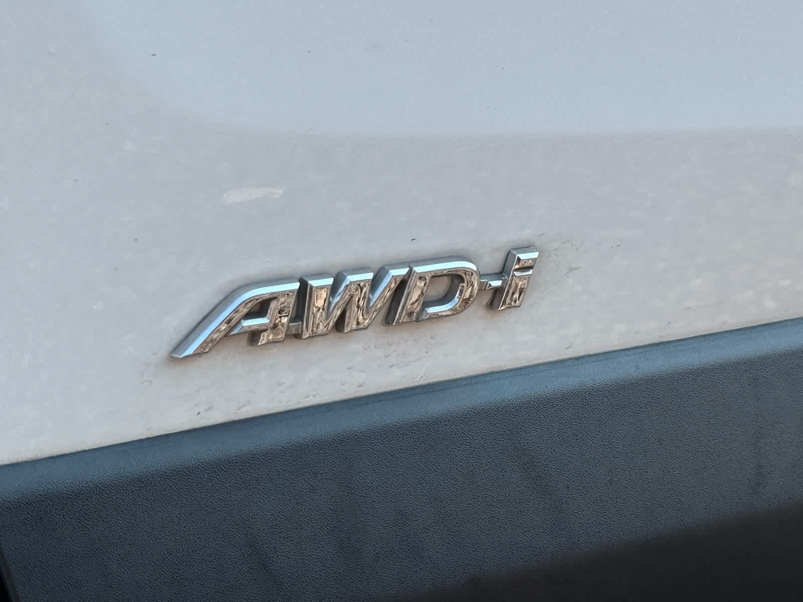 Thumbnail: 2017 Toyota RAV4 - 19