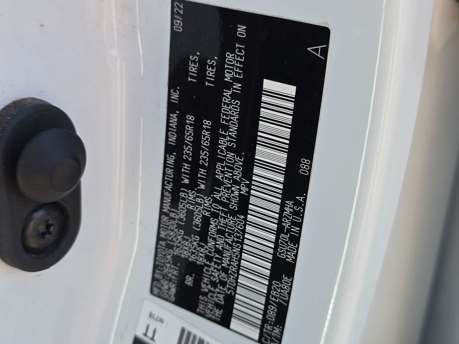 Thumbnail: 2022 Toyota Highlander - 35