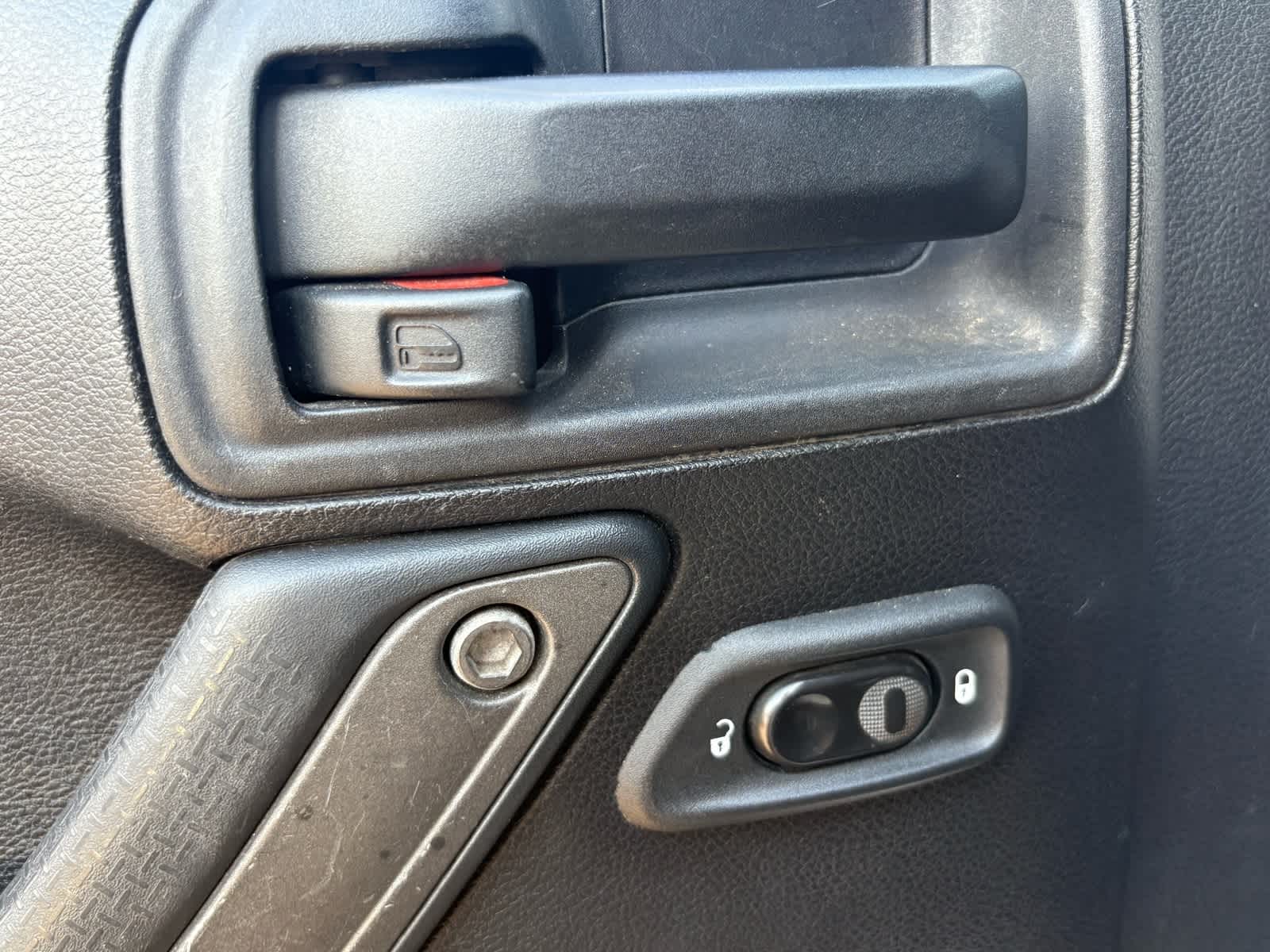 Thumbnail: 2013 Jeep Wrangler - 10