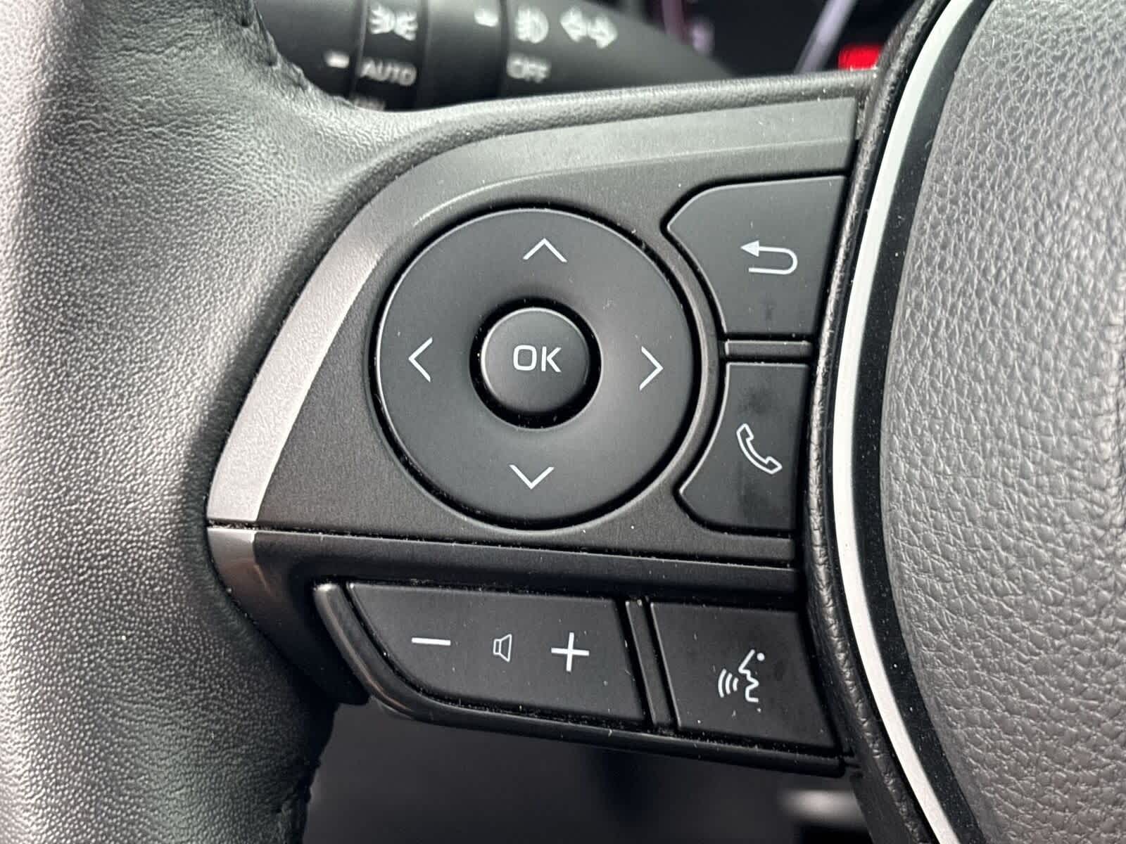 Thumbnail: 2023 Toyota RAV4 - 32