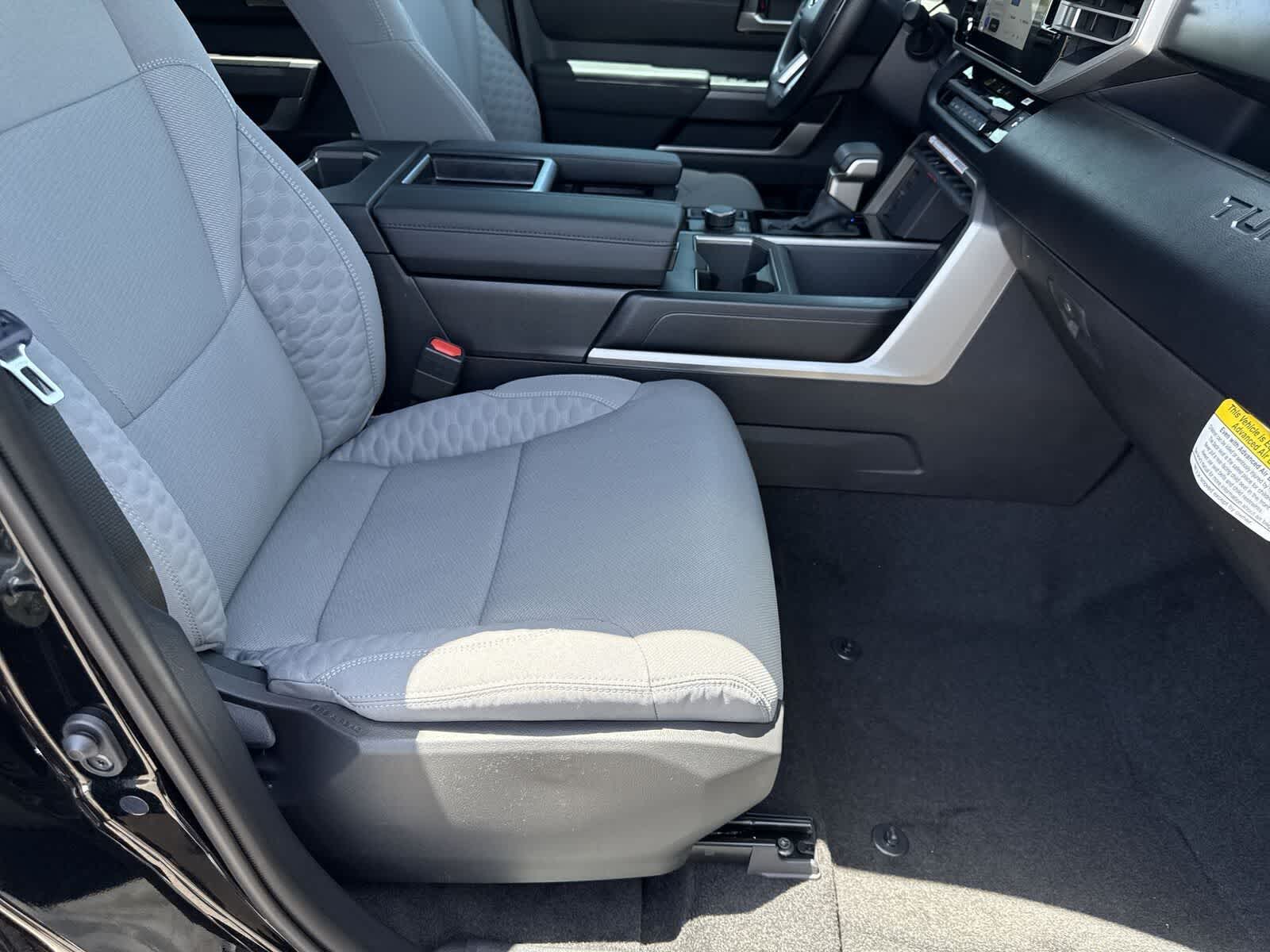 Thumbnail: 2025 Toyota Tundra - 13