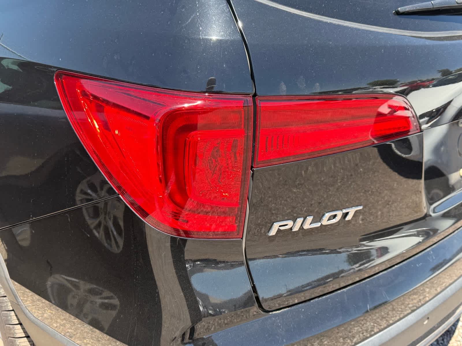 Thumbnail: 2016 Honda Pilot - 13