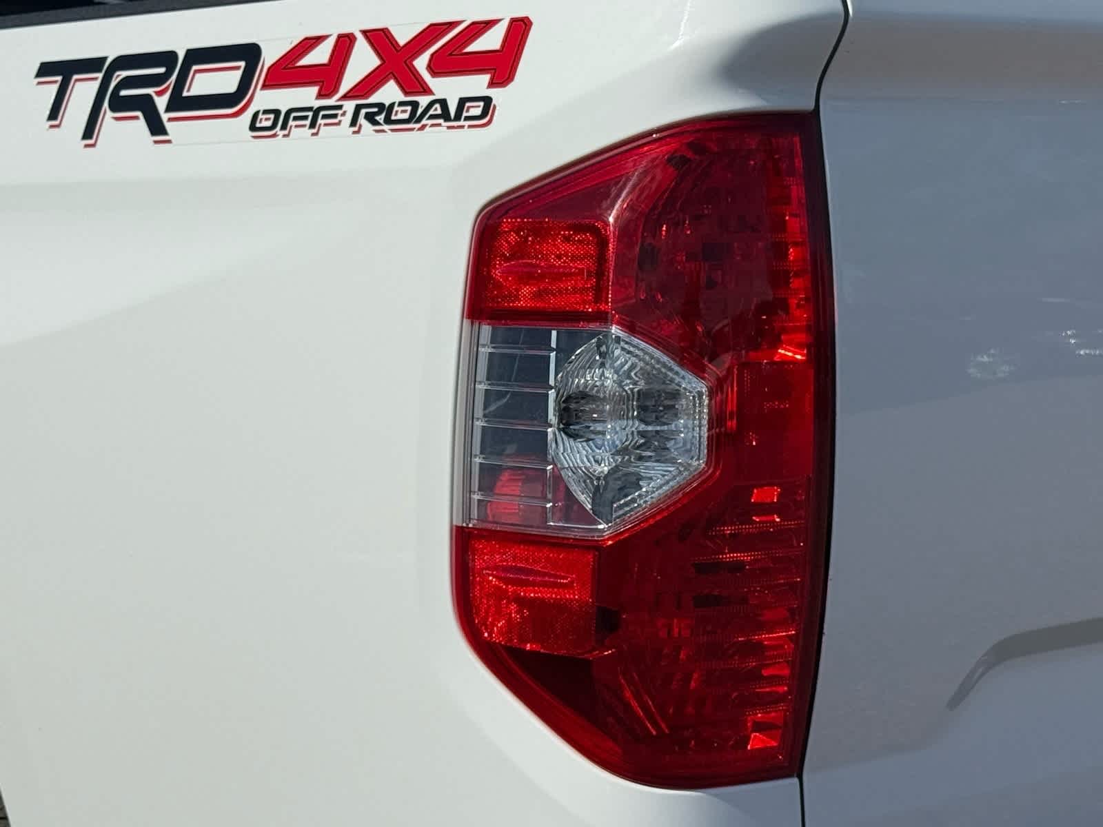 Thumbnail: 2015 Toyota Tundra - 16