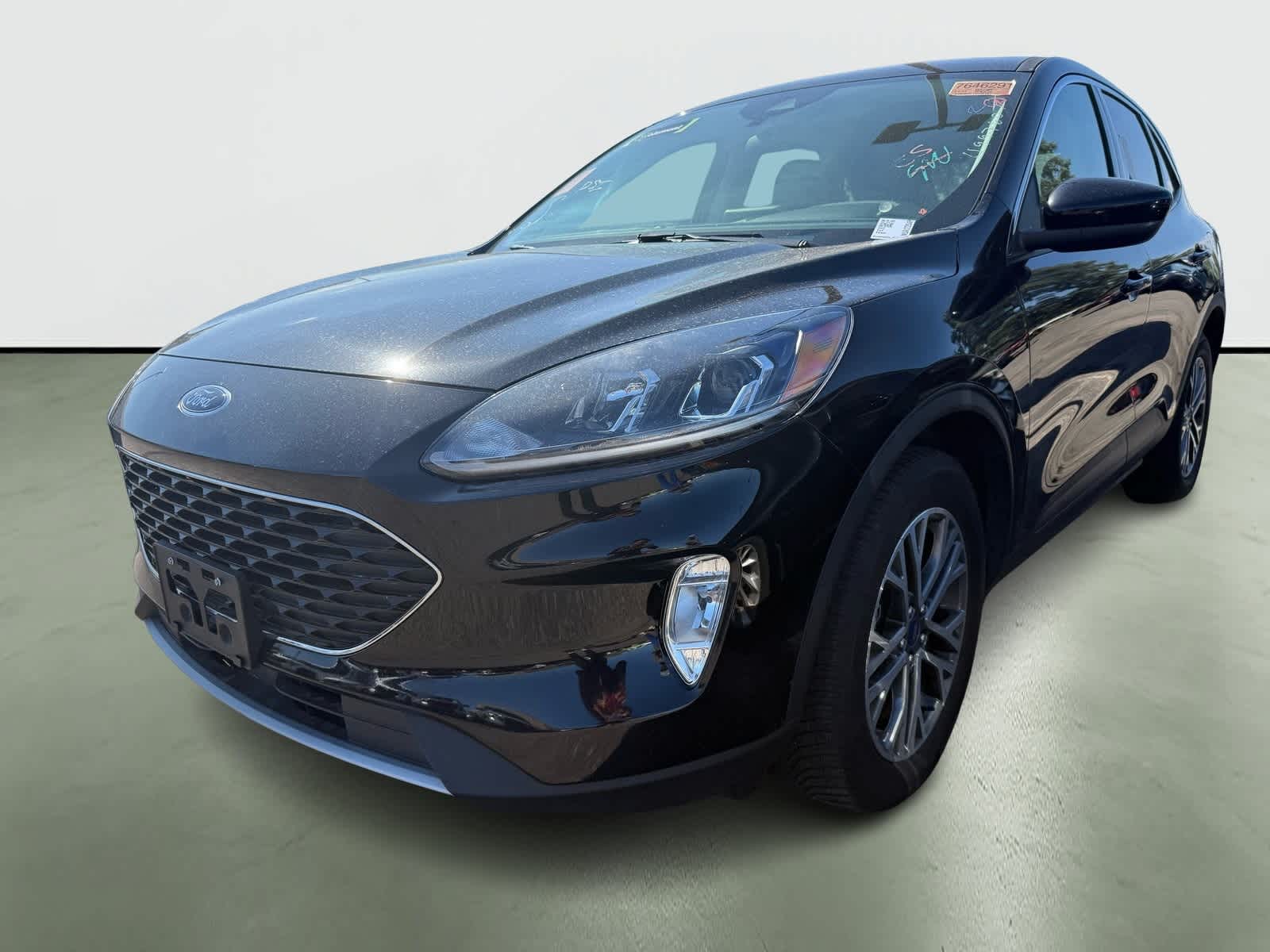 Thumbnail: 2022 Ford Escape - 2