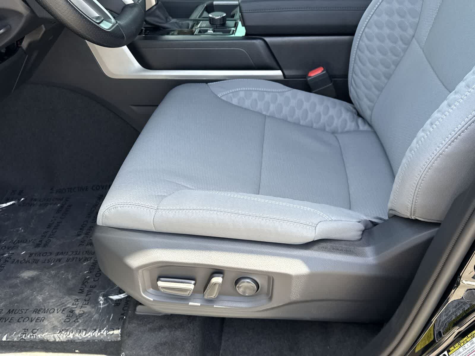 Thumbnail: 2025 Toyota Tundra - 19