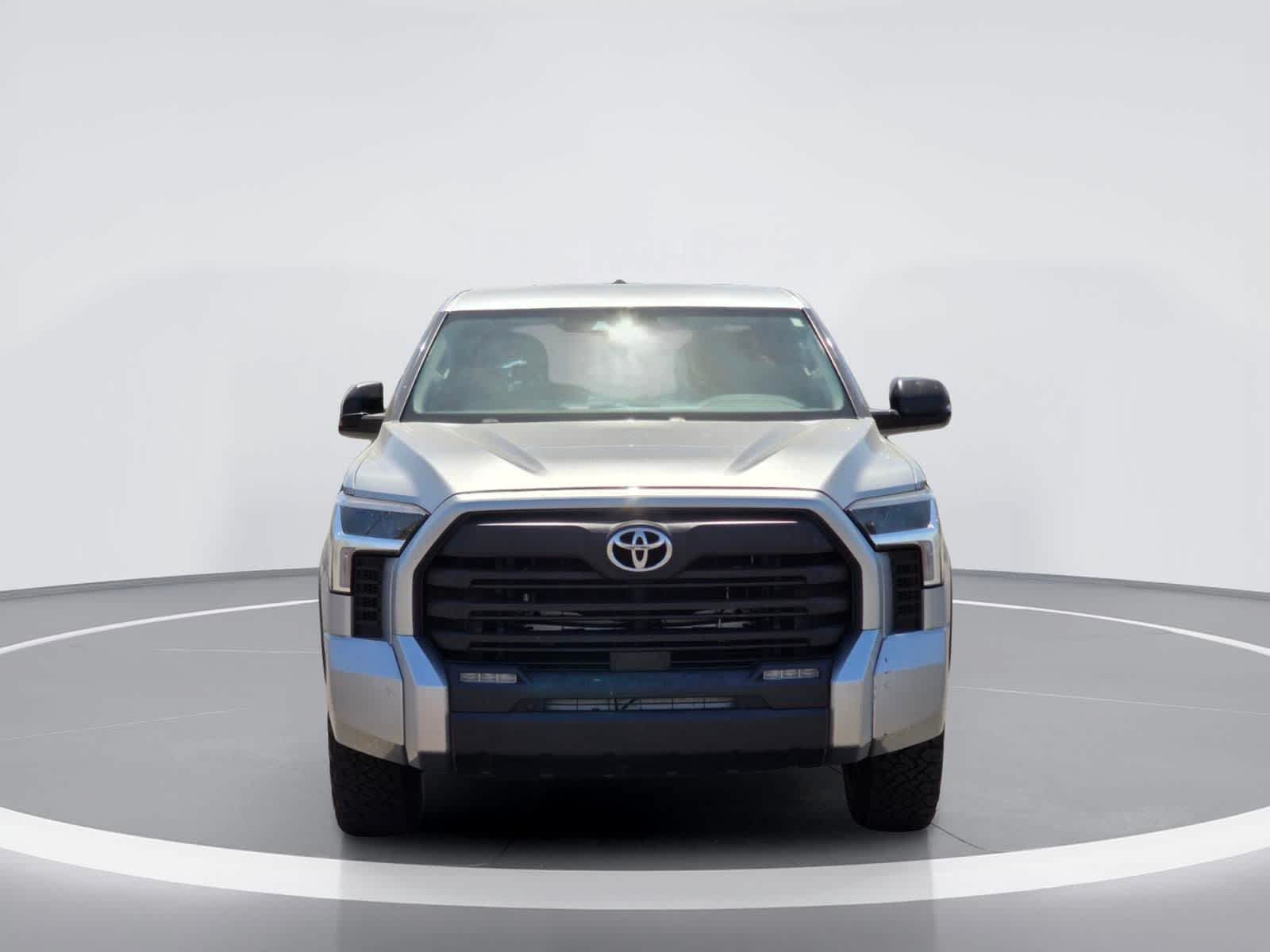 Thumbnail: 2022 Toyota Tundra - 8