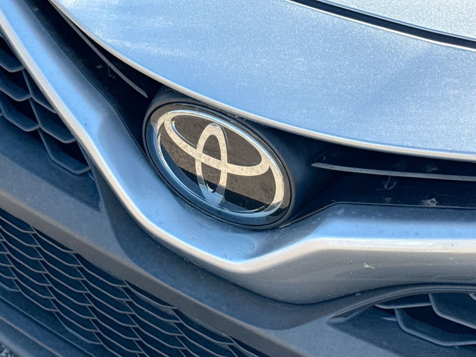 Thumbnail: 2023 Toyota Camry - 31