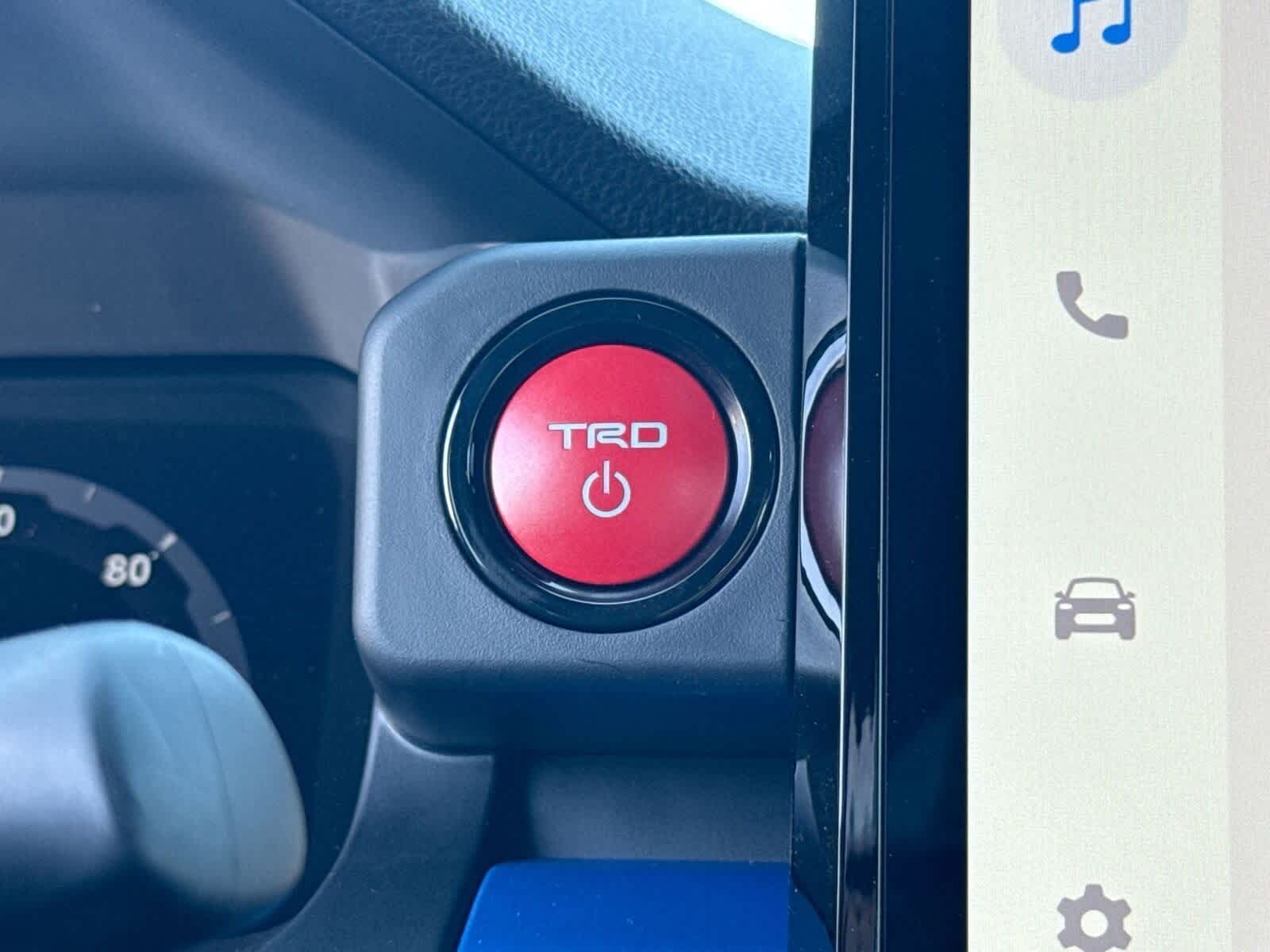 Thumbnail: 2025 Toyota Tacoma - 25