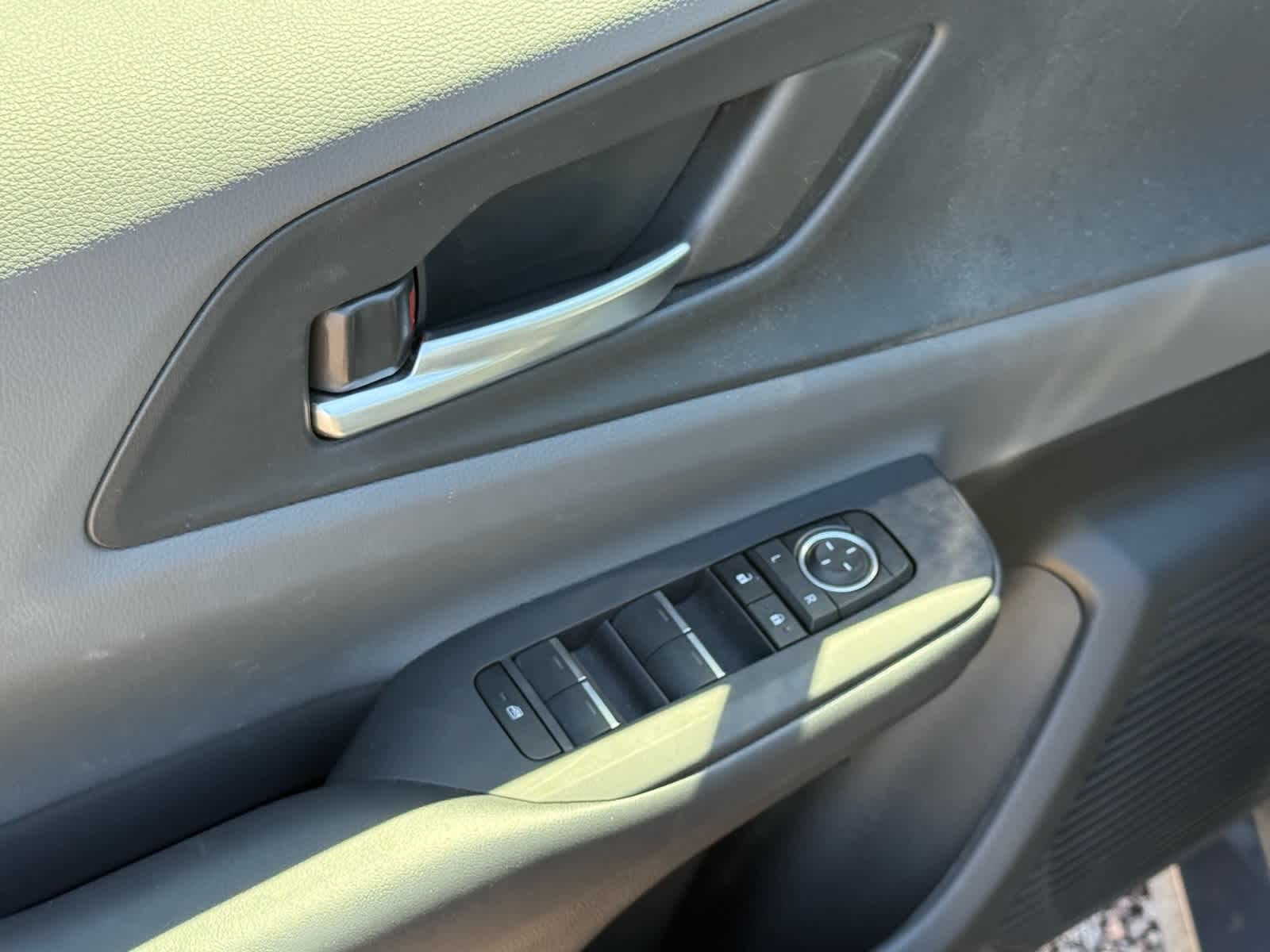 Thumbnail: 2024 Toyota Prius - 13