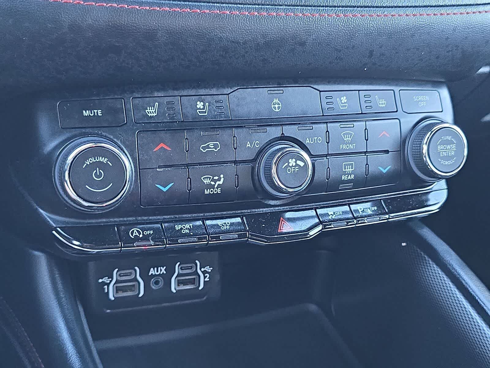 Thumbnail: 2024 Dodge Durango - 24