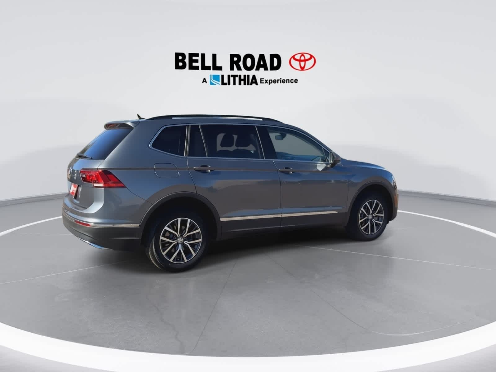 Thumbnail: 2020 Volkswagen Tiguan - 8