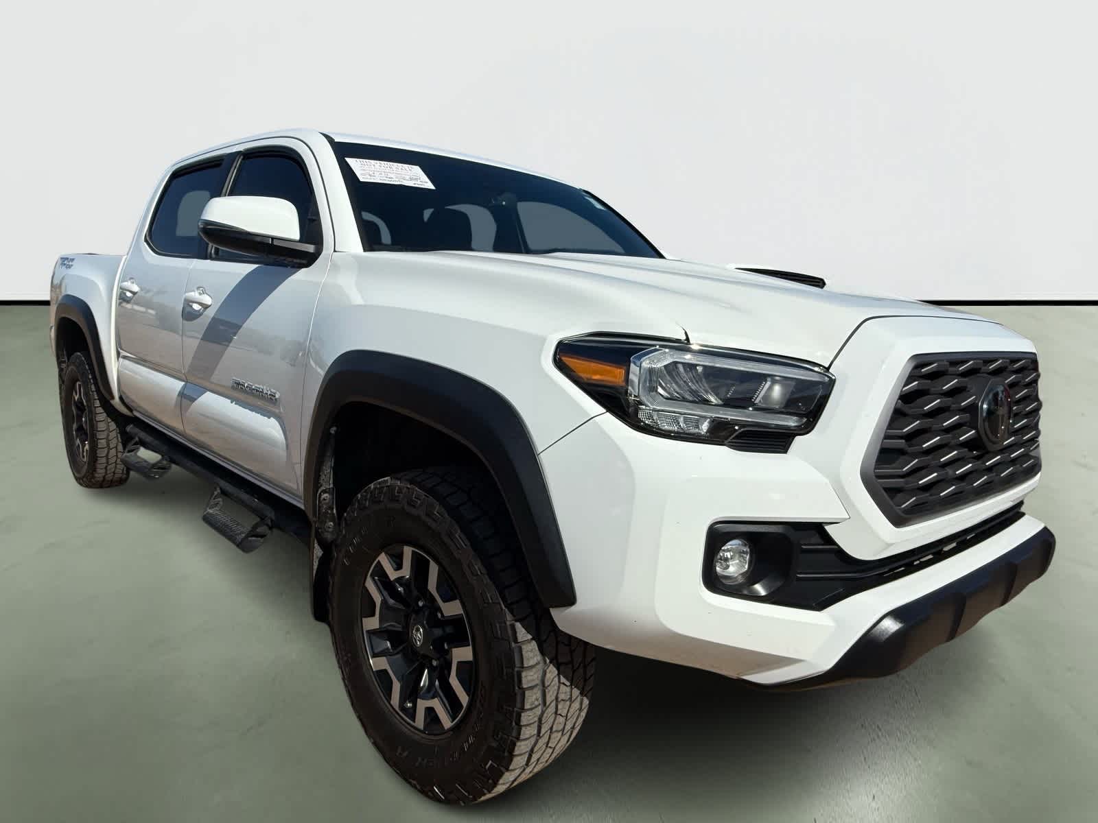 Thumbnail: 2022 Toyota Tacoma - 4