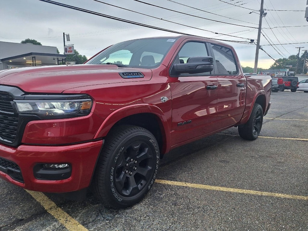 New 2026 Dodge Ram 1500 BIG HORN CREW CAB 4X4 5'7 BOX Truck