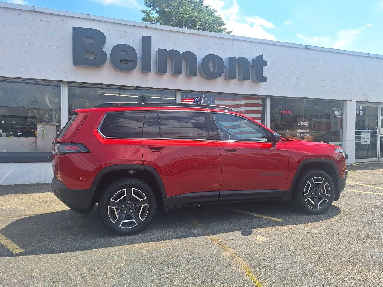 2026 Jeep Cherokee Laredo - Photo 2