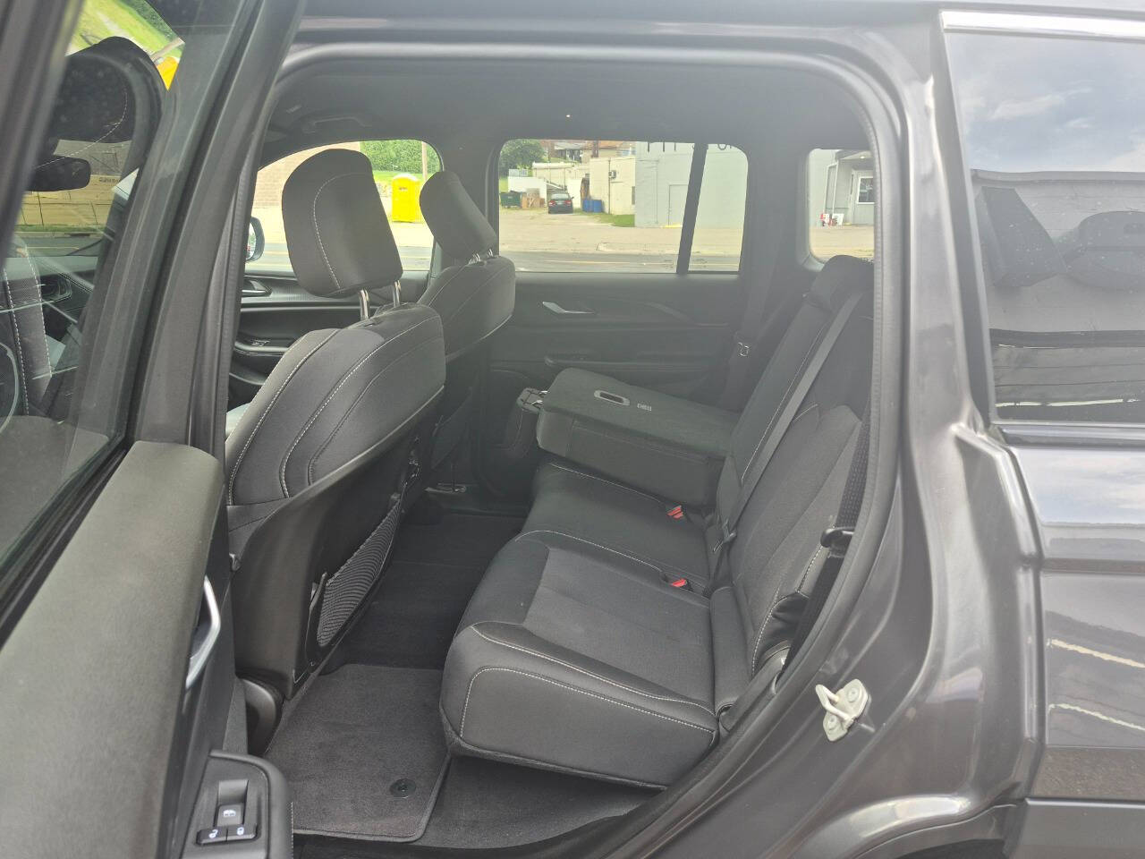 2024 Jeep Grand Cherokee Laredo - Photo 15
