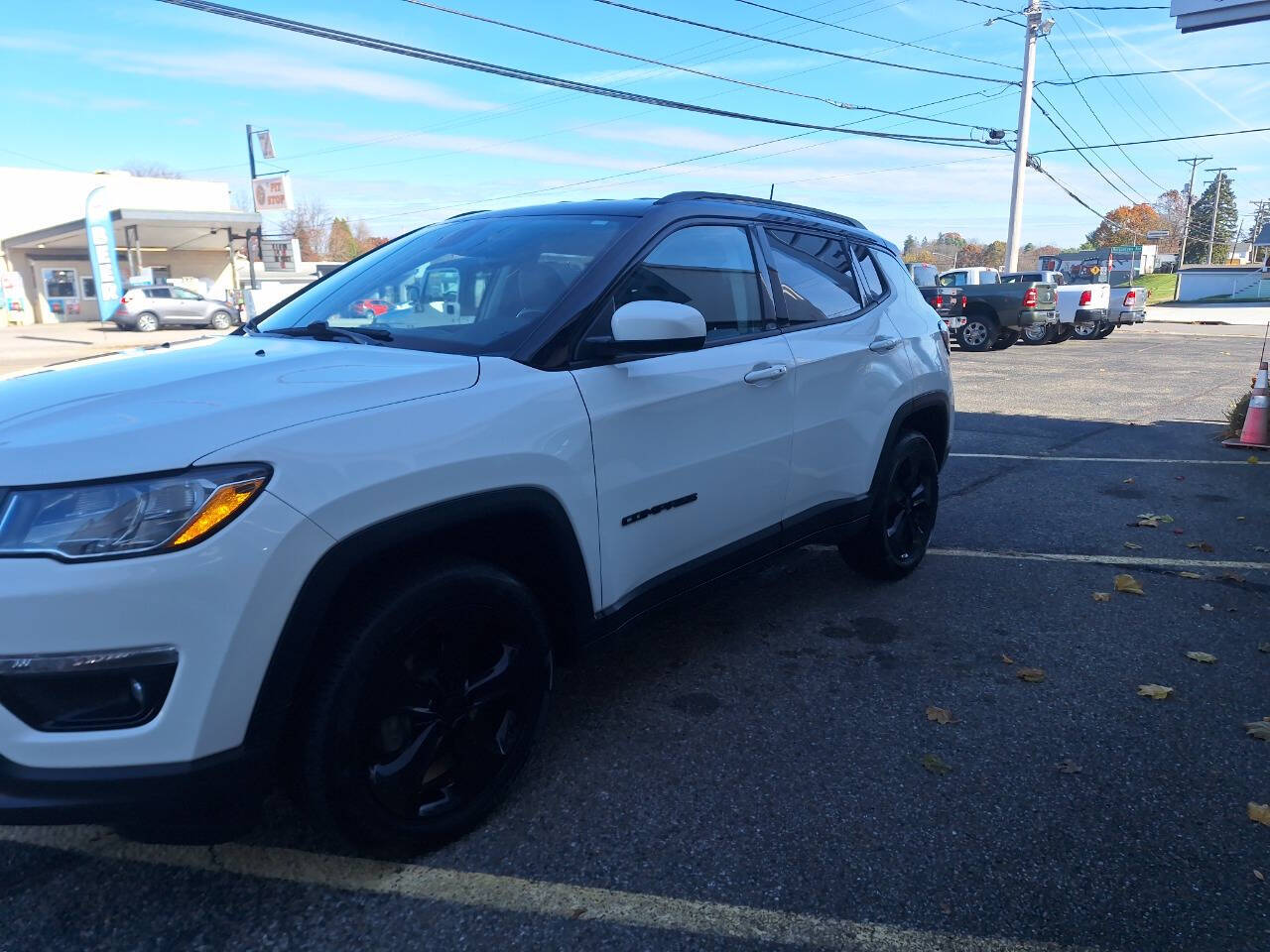 2020 Jeep Compass Latitude photo 2