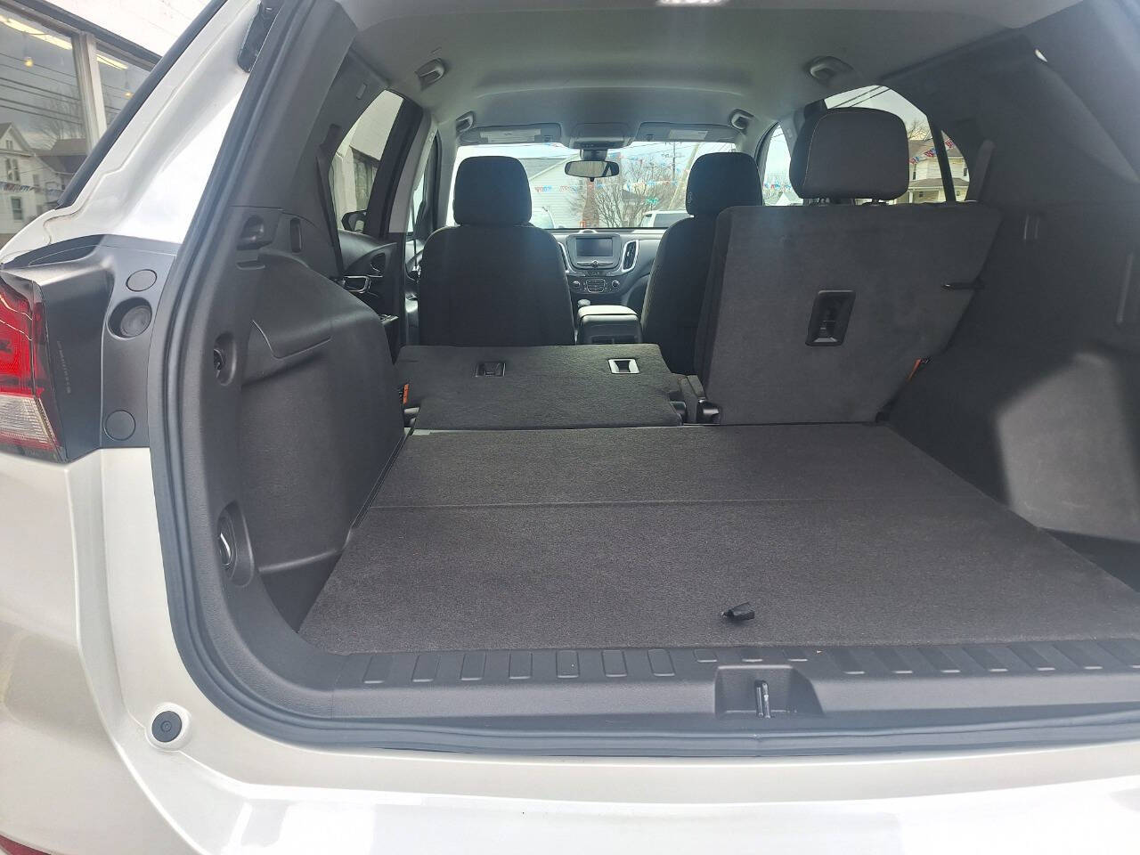 2023 Chevrolet Equinox LT - Photo 24