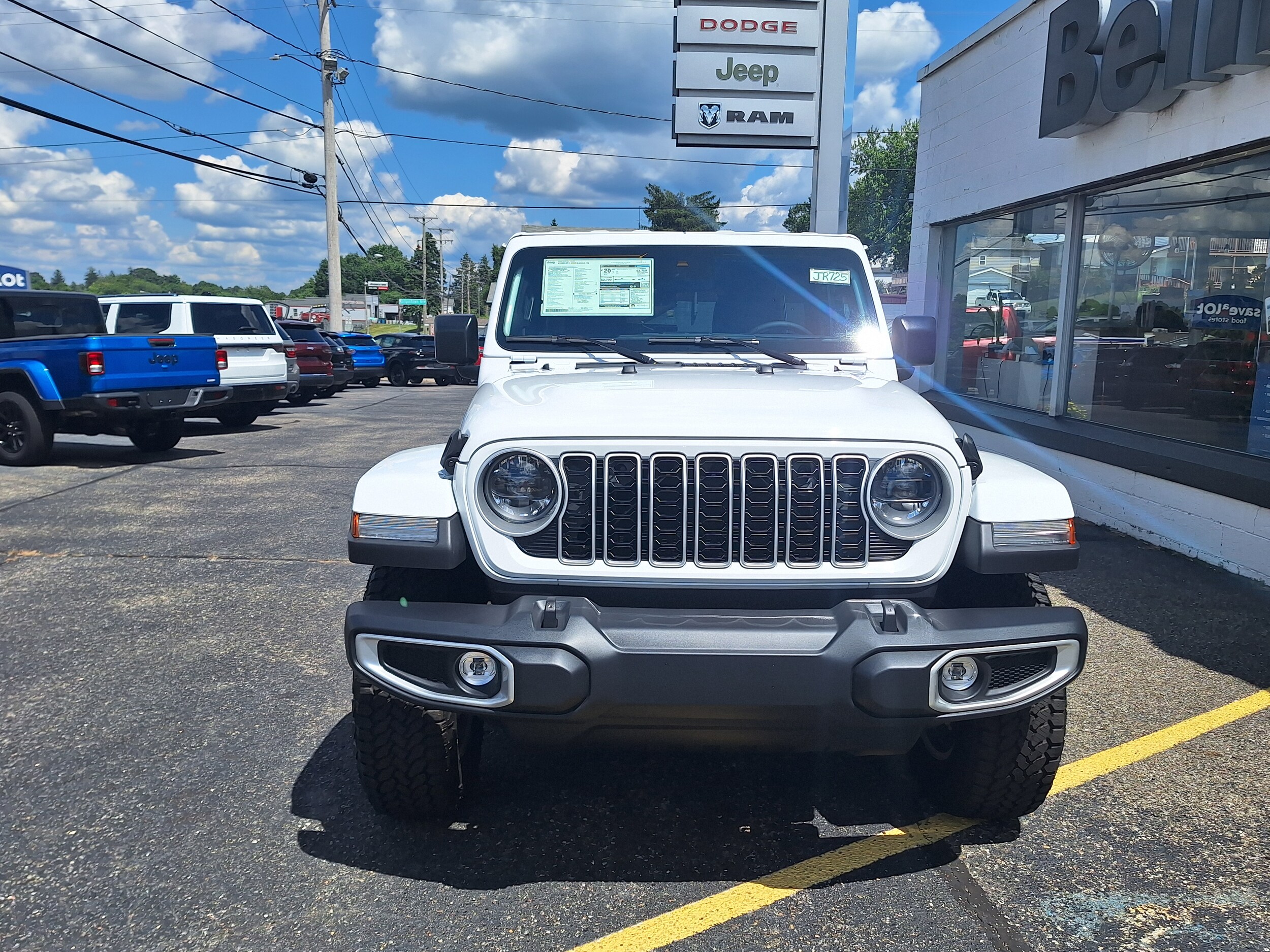 2024 Jeep Wrangler Sahara photo 2