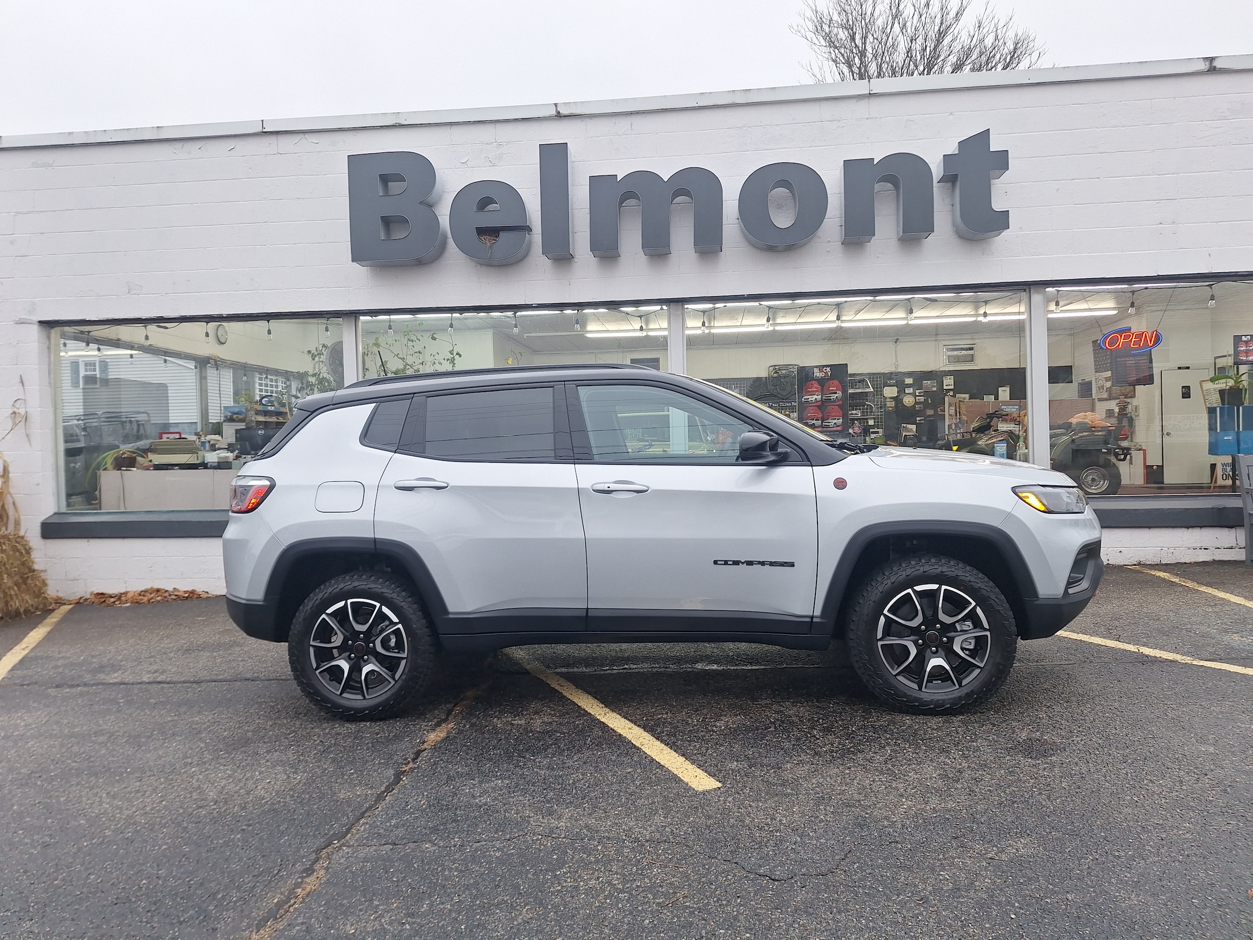 2026 Jeep Compass Trailhawk's photo