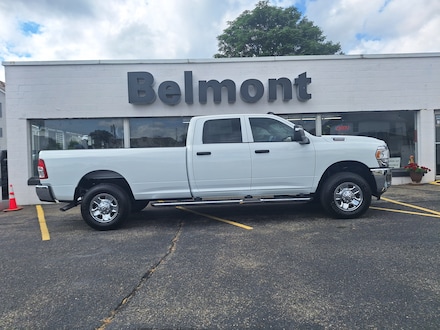 2024 Ram 3500 TRADESMAN CREW CAB 4X4 8' BOX Pickup