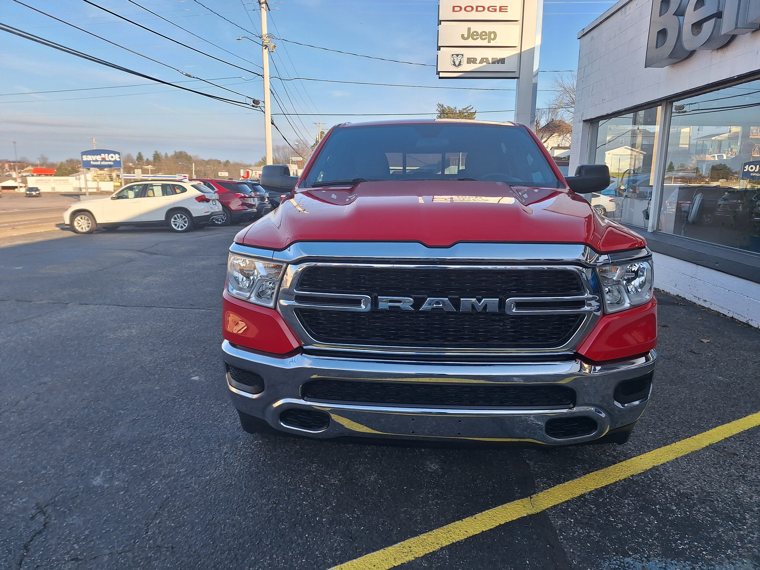 2024 Ram 1500 Tradesman photo 2