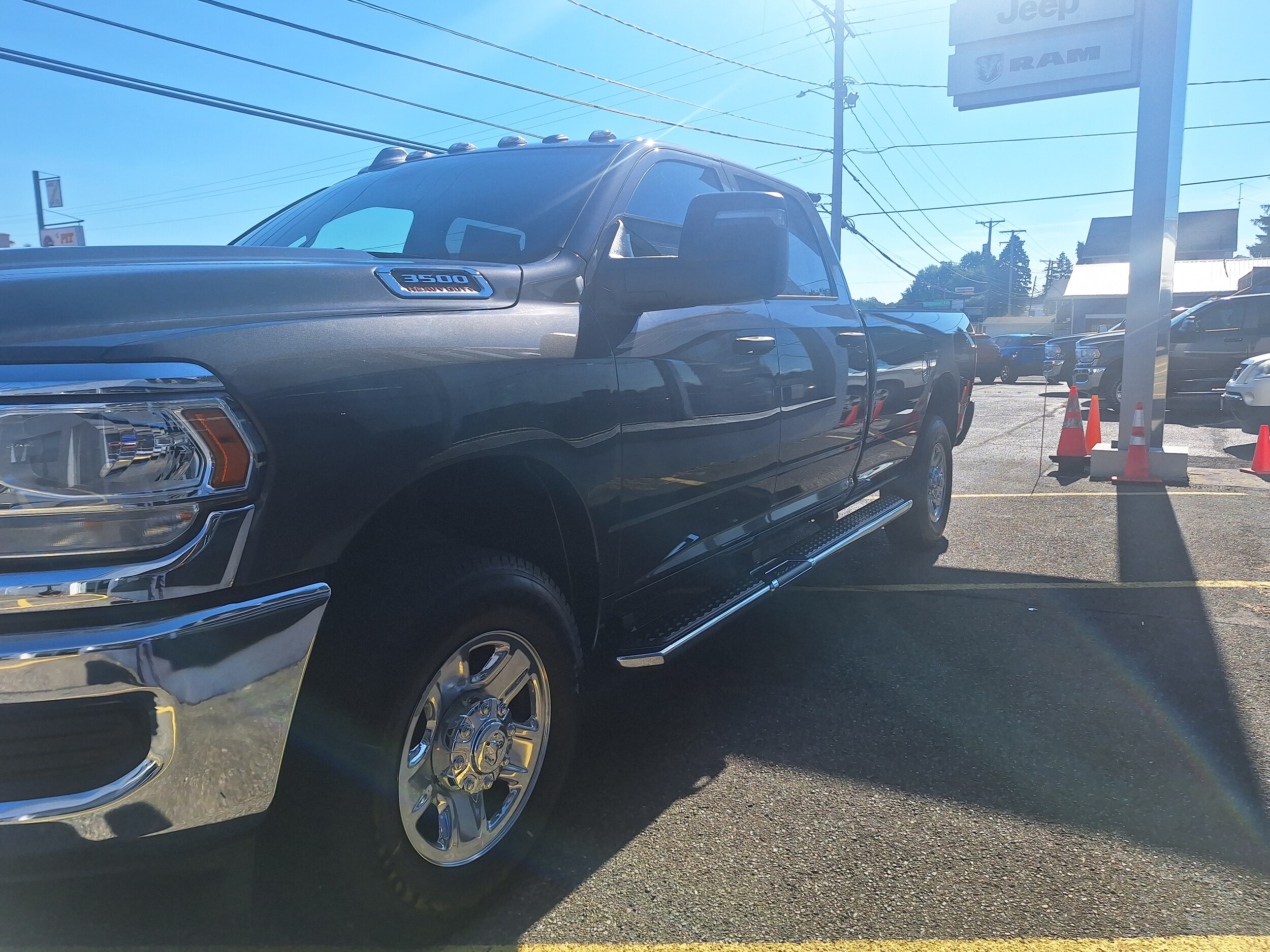 2024 Ram 3500 Tradesman photo 3