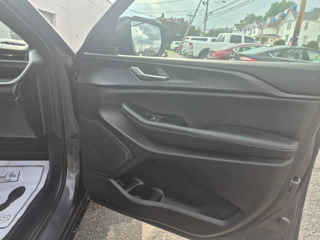 2024 Jeep Grand Cherokee Laredo - Photo 16