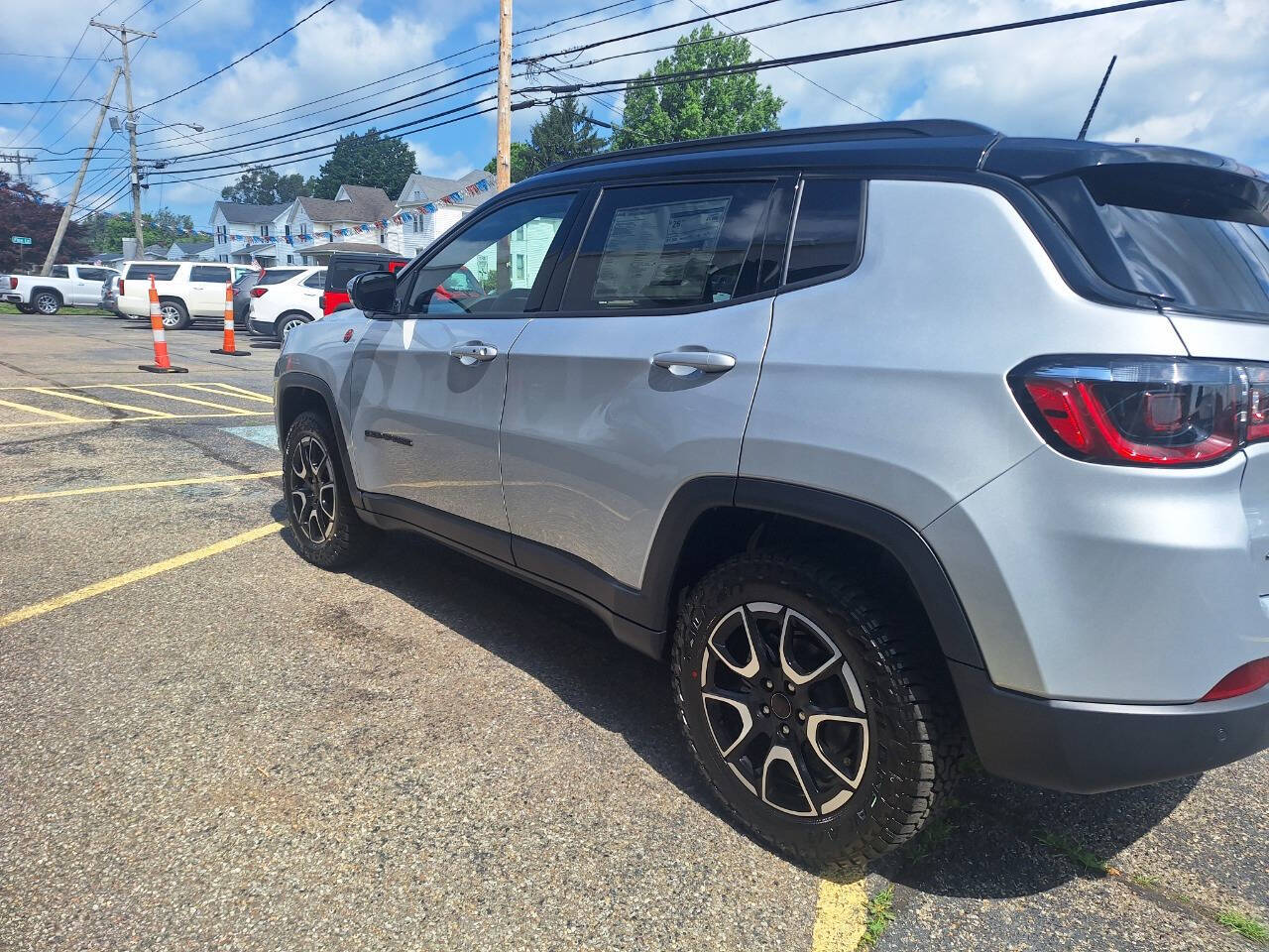 2026 Jeep Compass Trailhawk - Photo 5