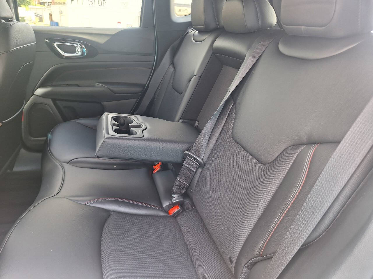 2026 Jeep Compass Trailhawk - Photo 21