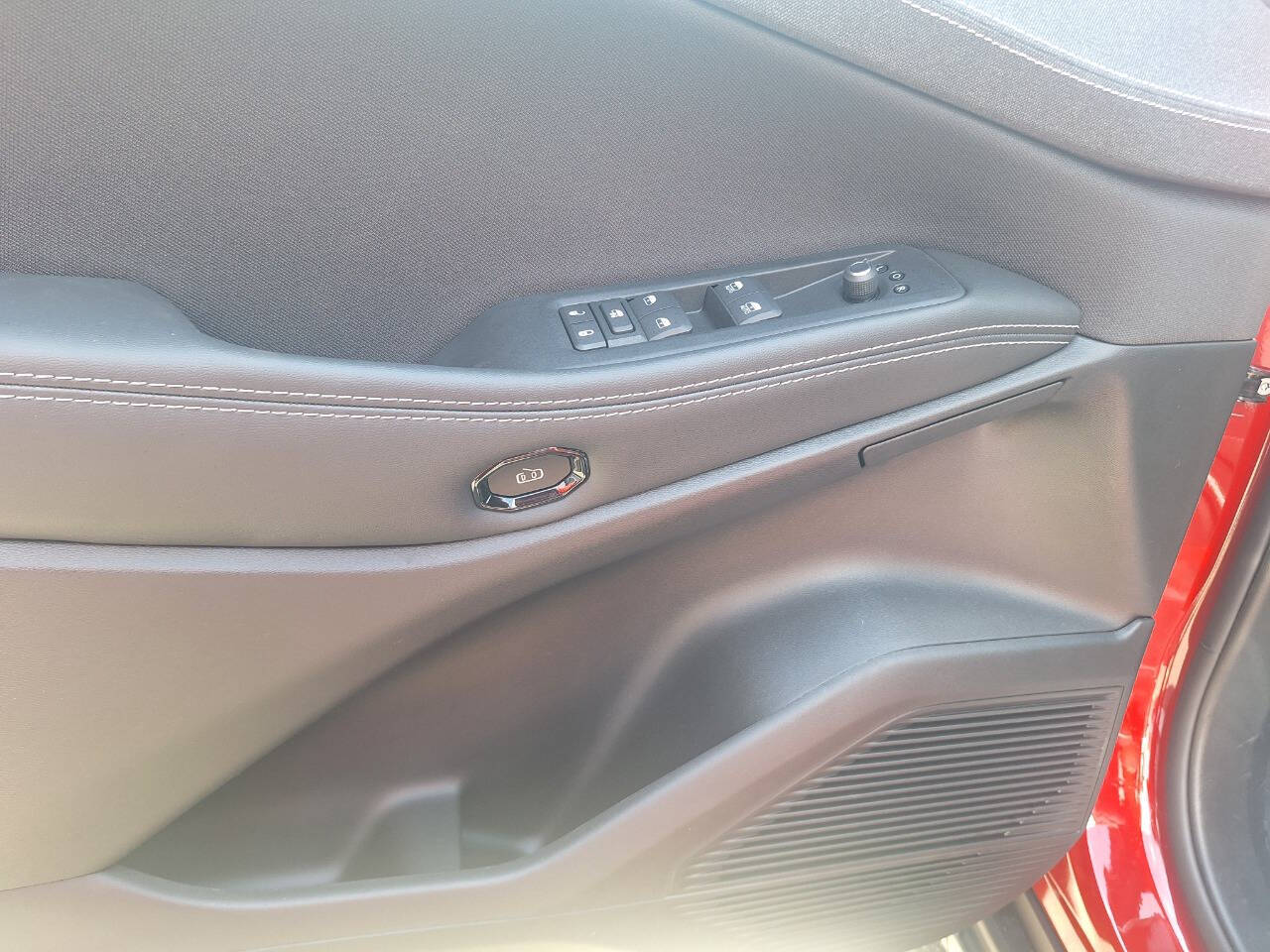 2026 Jeep Cherokee Laredo - Photo 16