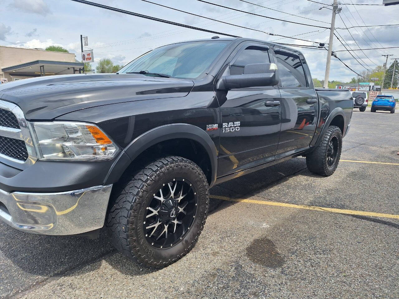 2017 Ram 1500 Tradesman photo 4