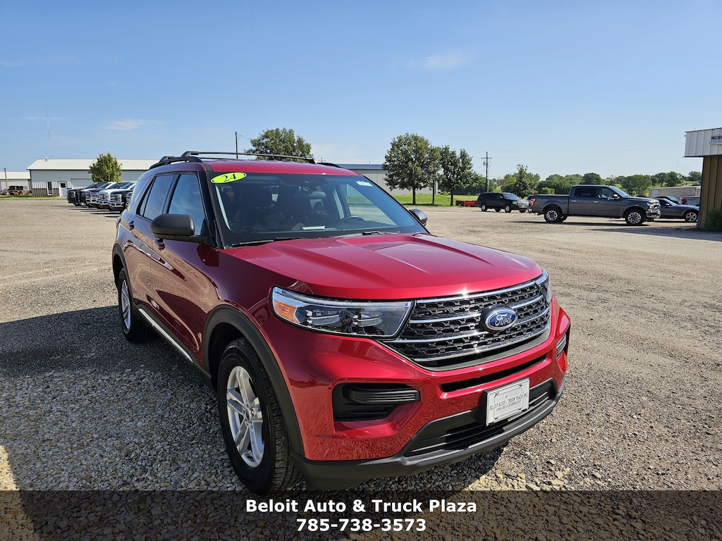 Used 2024 Ford Explorer XLT SUV