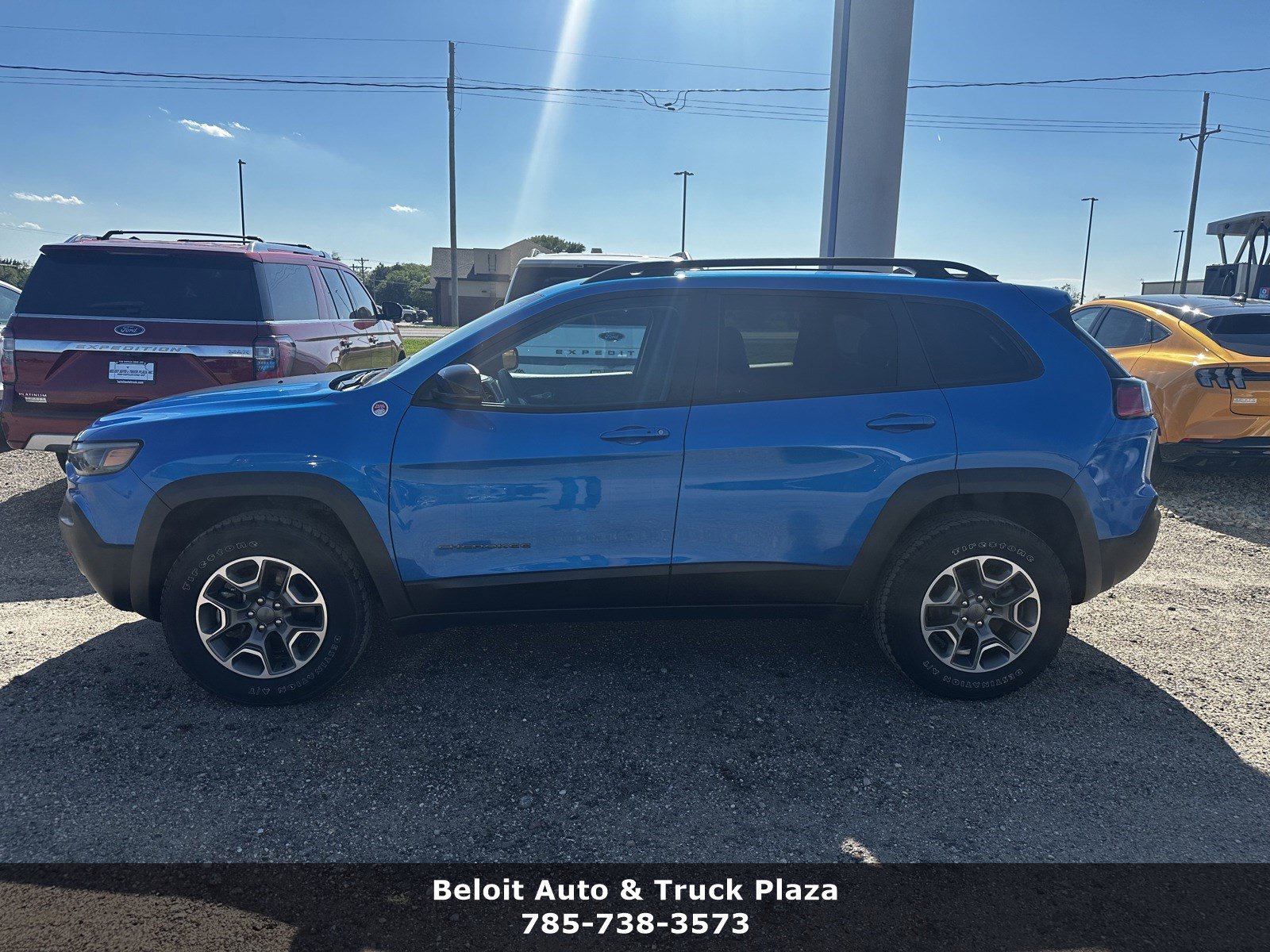 Used 2022 Jeep Cherokee Trailhawk with VIN 1C4PJMBX7ND544816 for sale in Beloit, KS