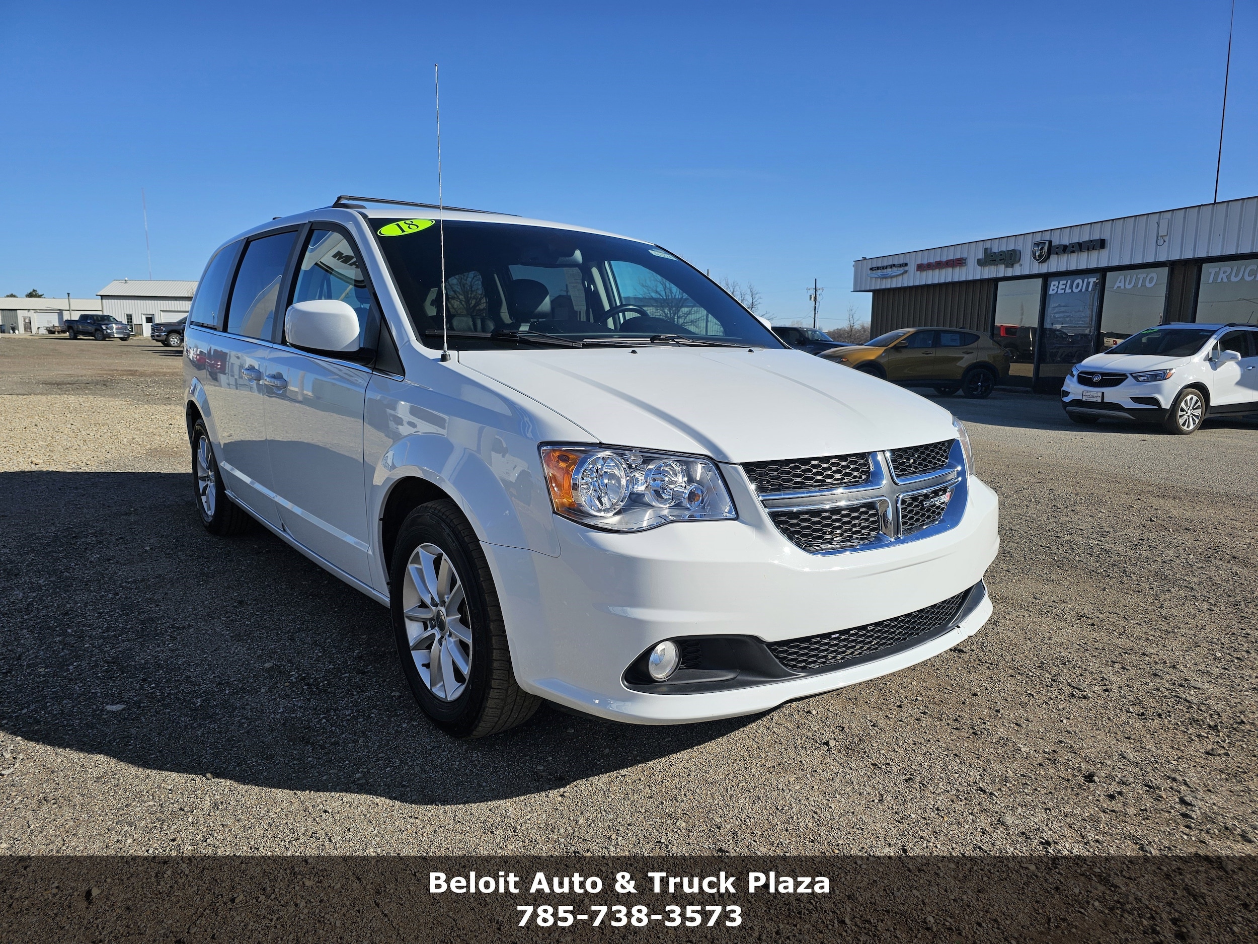 Used 2018 Dodge Grand Caravan SXT with VIN 2C4RDGCG6JR361110 for sale in Beloit, KS
