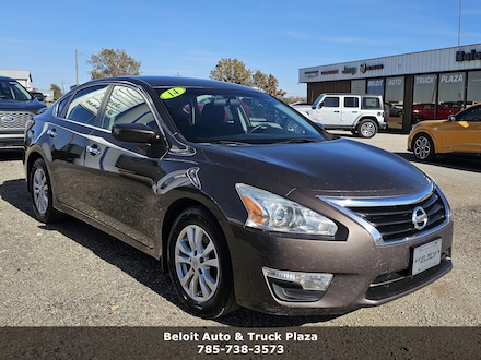 2014 Nissan Altima 2.5 S Sedan