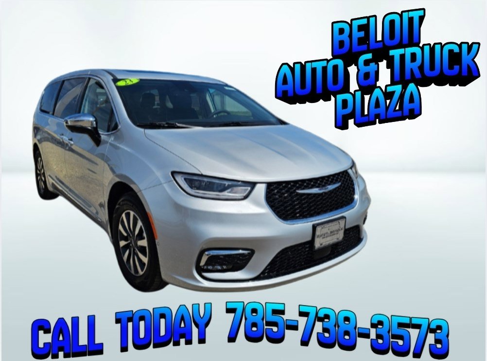2023 Chrysler Pacifica Hybrid Limited Hybrid's photo