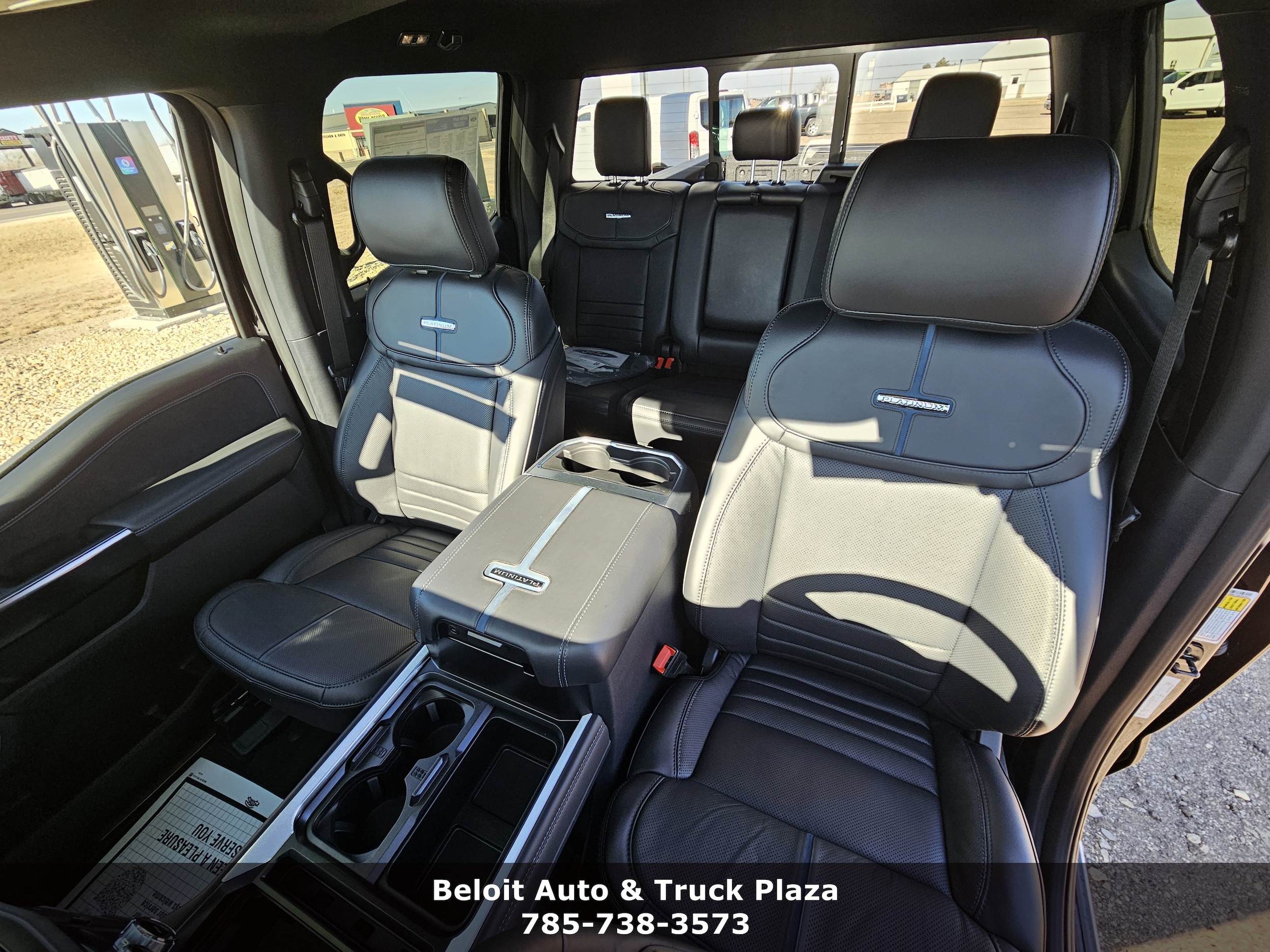 2026 Ford F-350 Super Duty Platinum - Photo 19