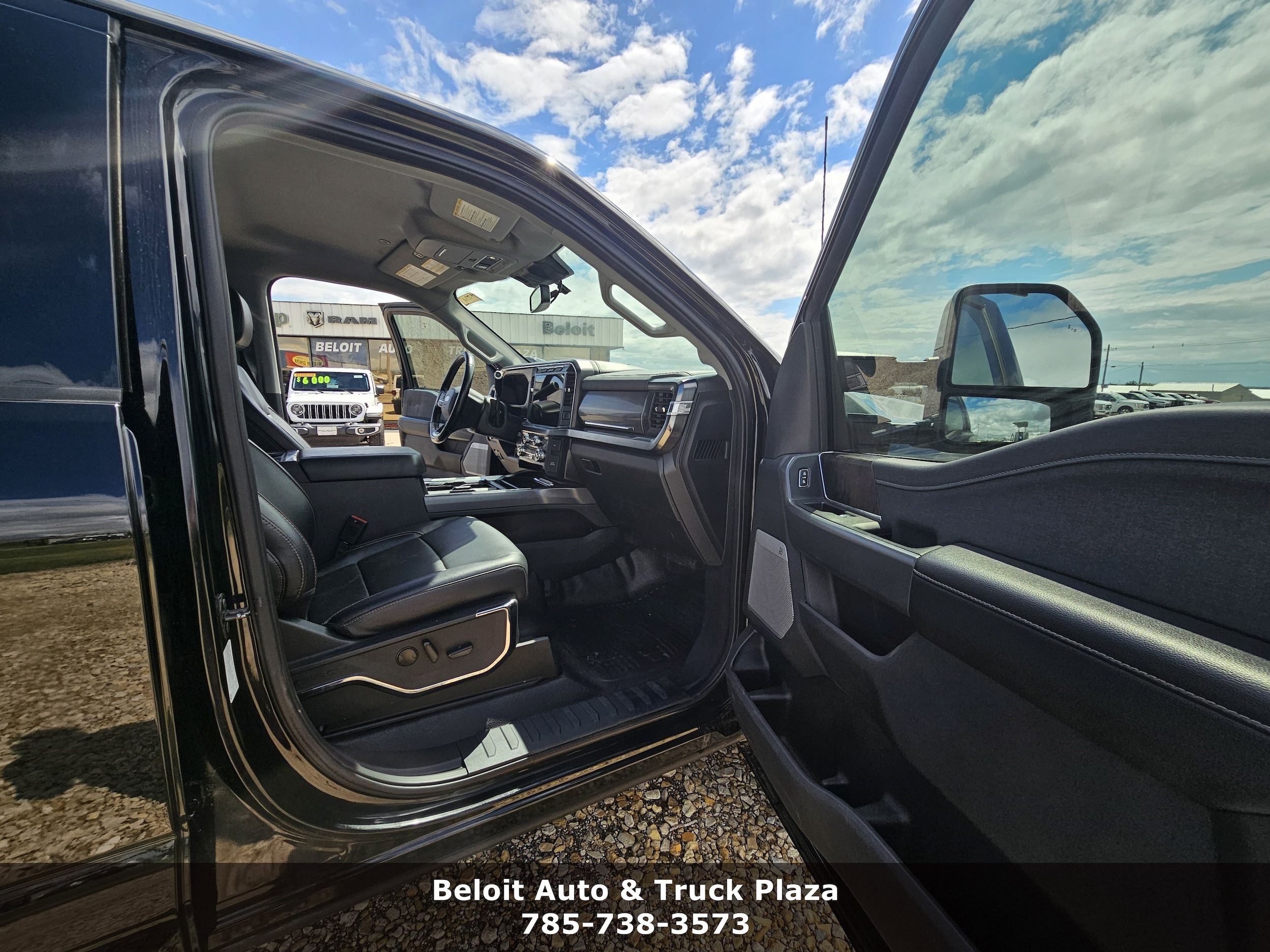 2024 Ford F-350 Super Duty Lariat - Photo 17