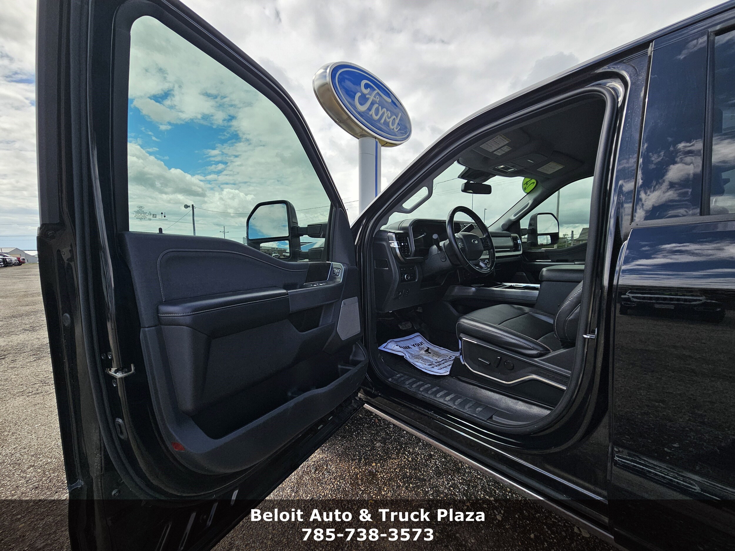 2024 Ford F-350 Super Duty Lariat - Photo 10