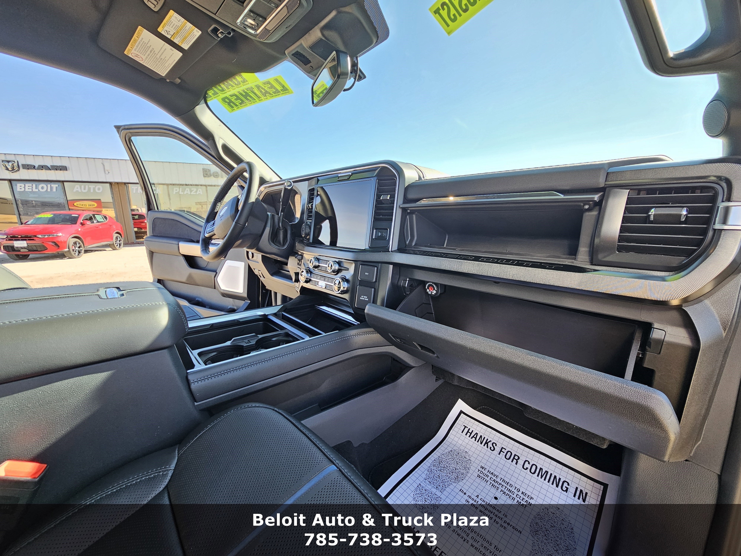 2026 Ford F-350 Super Duty Platinum - Photo 17