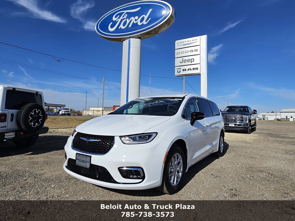 New 2026 Chrysler Pacifica Select Select FWD