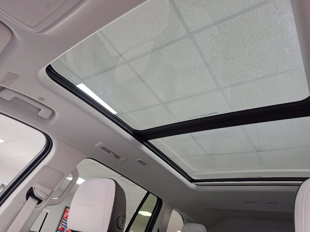 2027 GMC Acadia Denali - Photo 31