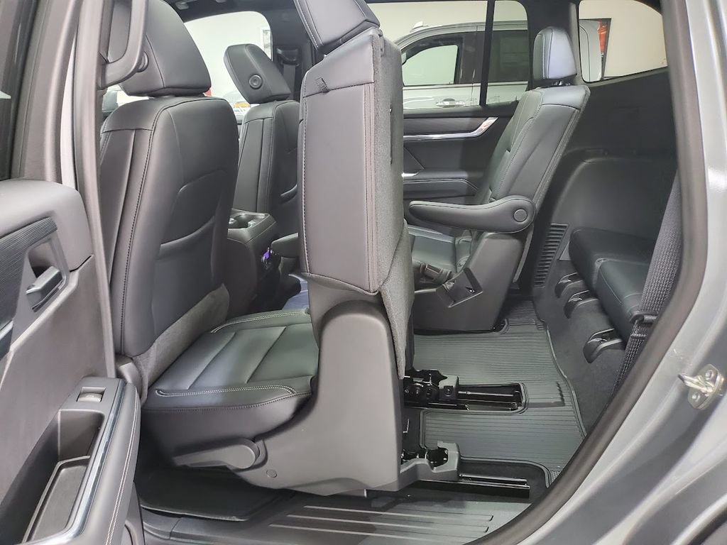 2026 GMC Acadia Elevation - Photo 28