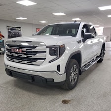 2026 GMC Sierra 1500 SLE's photo
